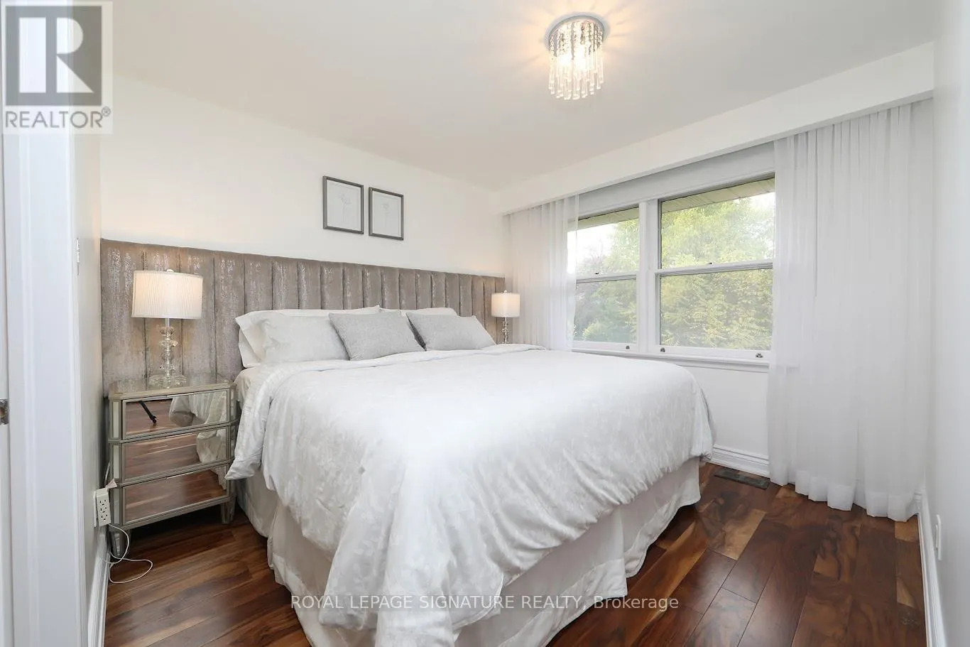 3 KEYWELL COURT