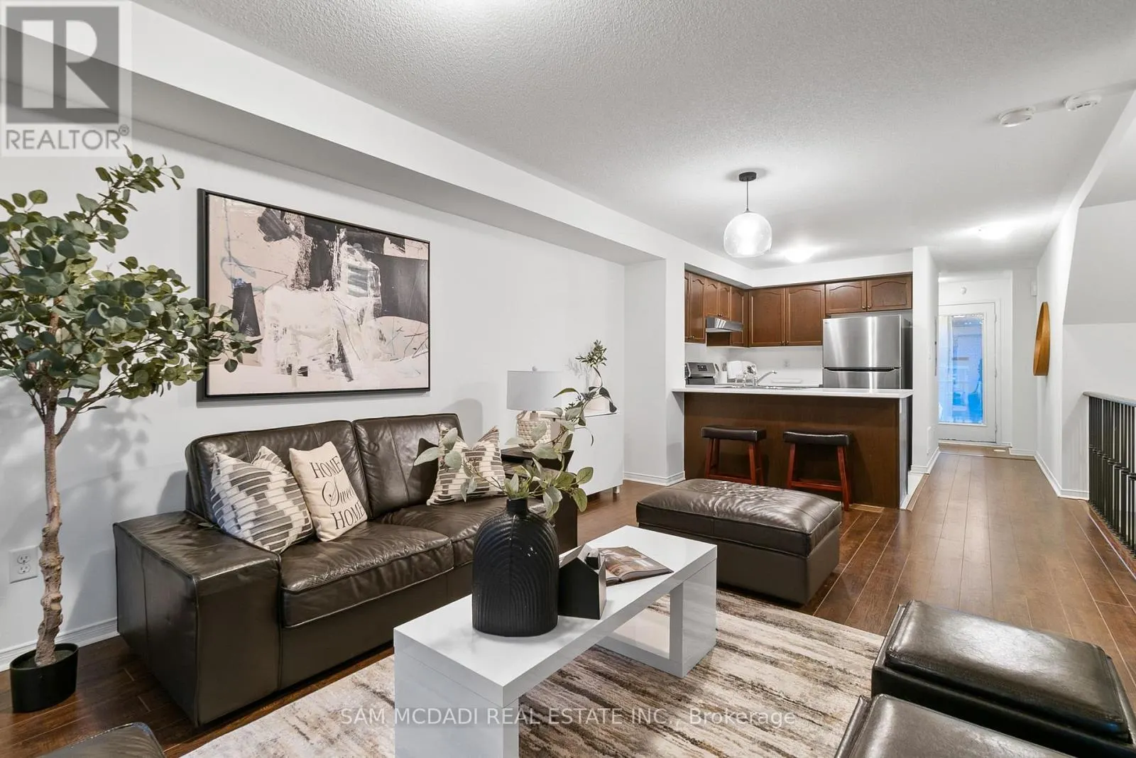 3250 BENTLEY DRIVE