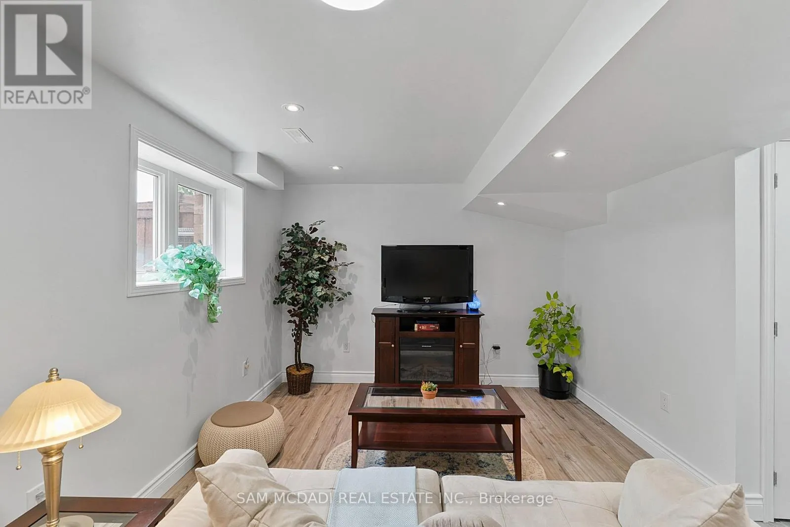 216 RUHL DRIVE