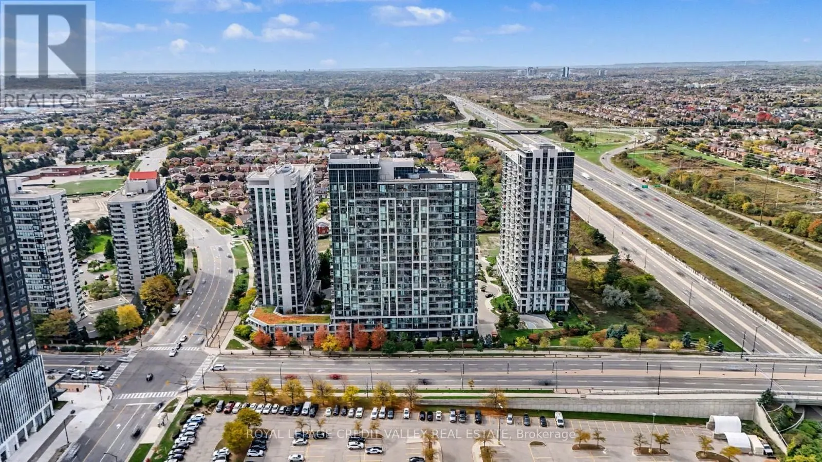 709 - 349 RATHBURN ROAD W