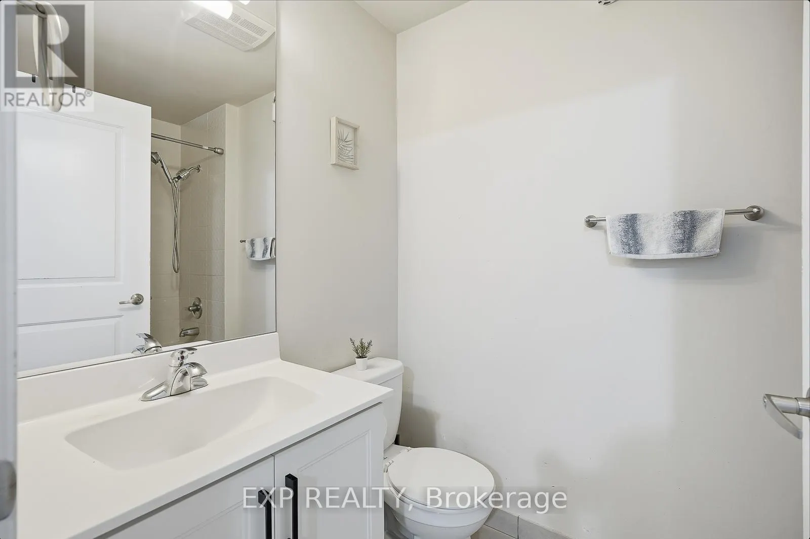 209 - 330 BURNHAMTHORPE ROAD W