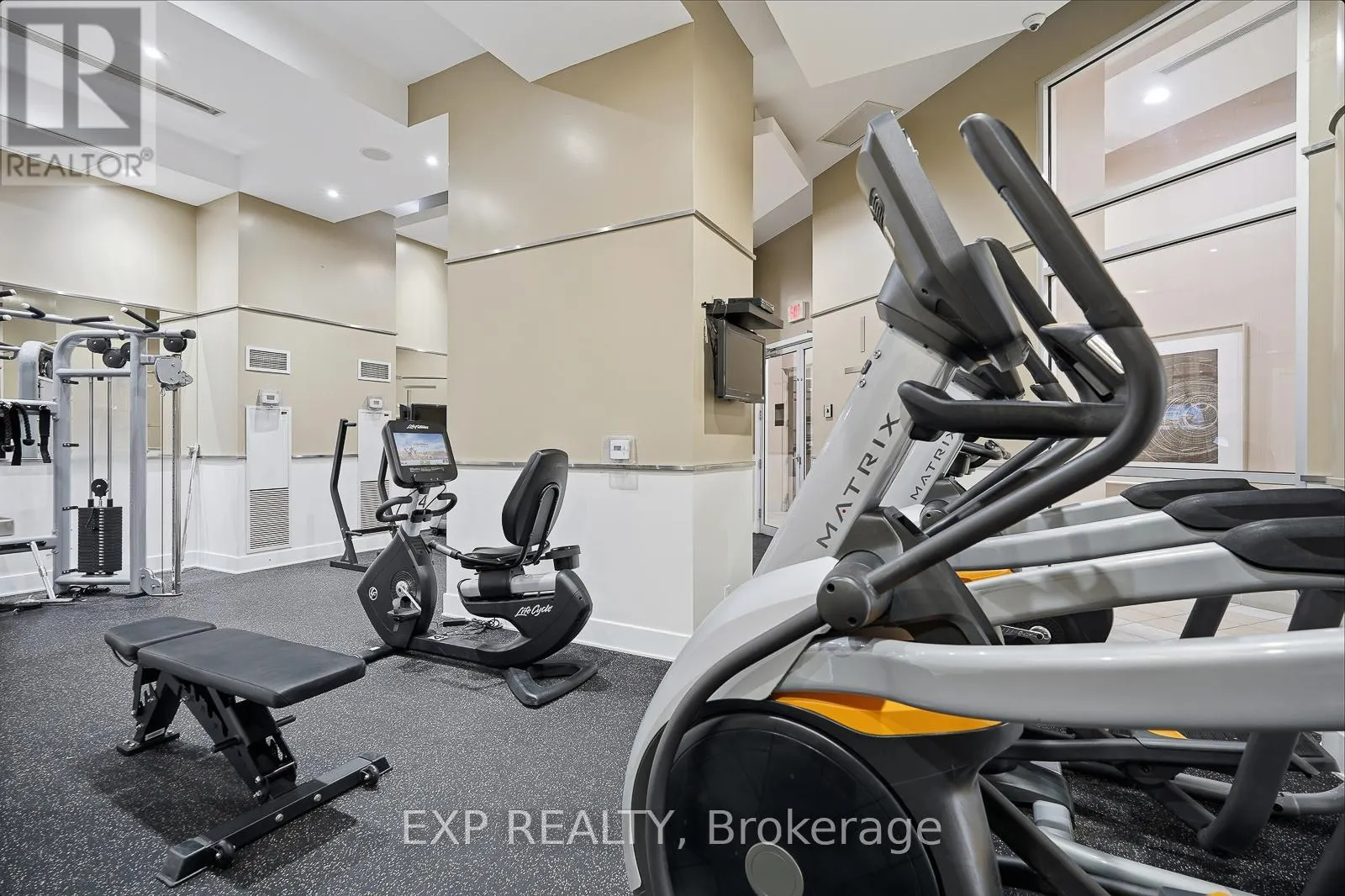 209 - 330 BURNHAMTHORPE ROAD W