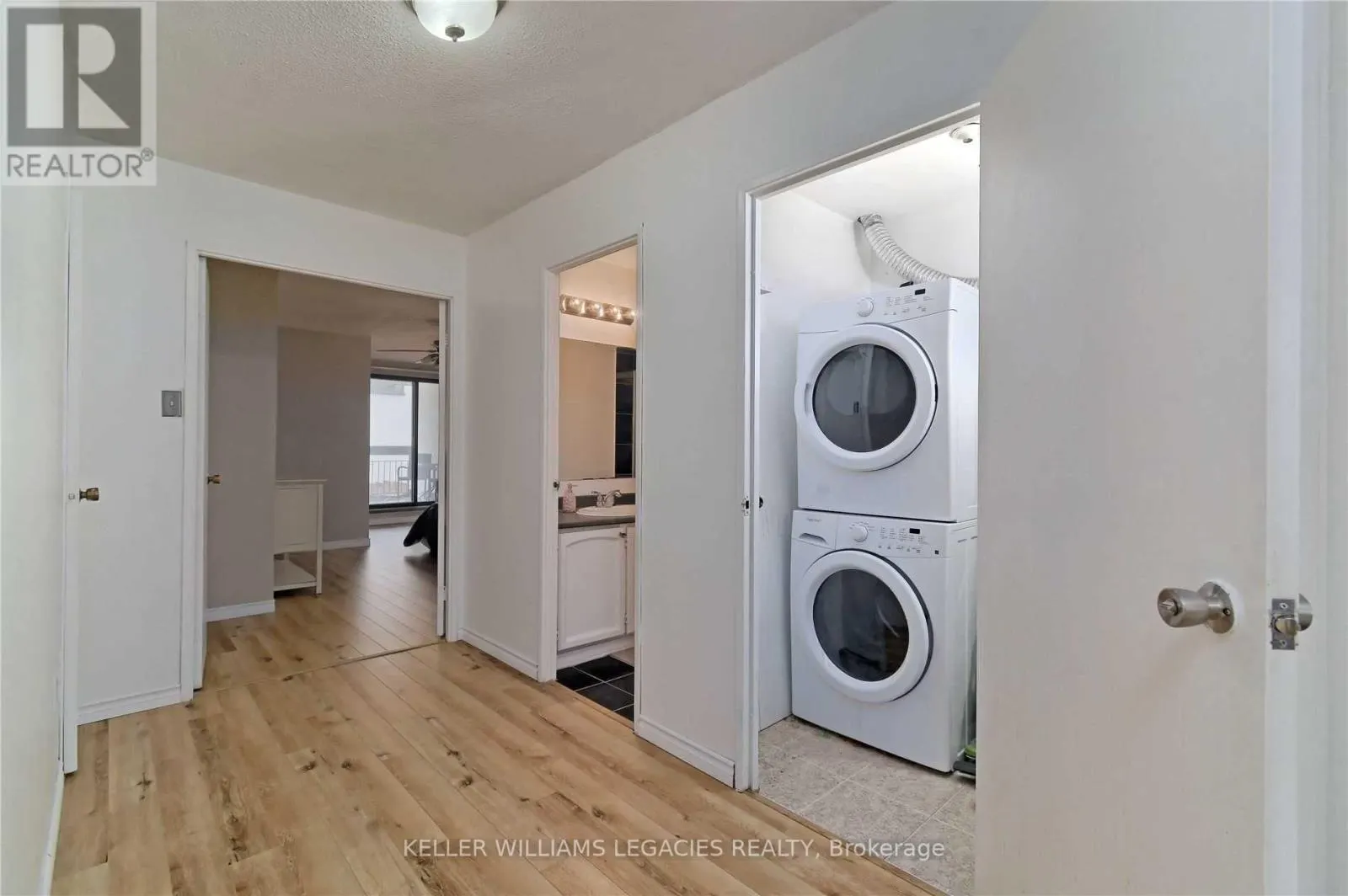 41 - 1016 FALGARWOOD DRIVE