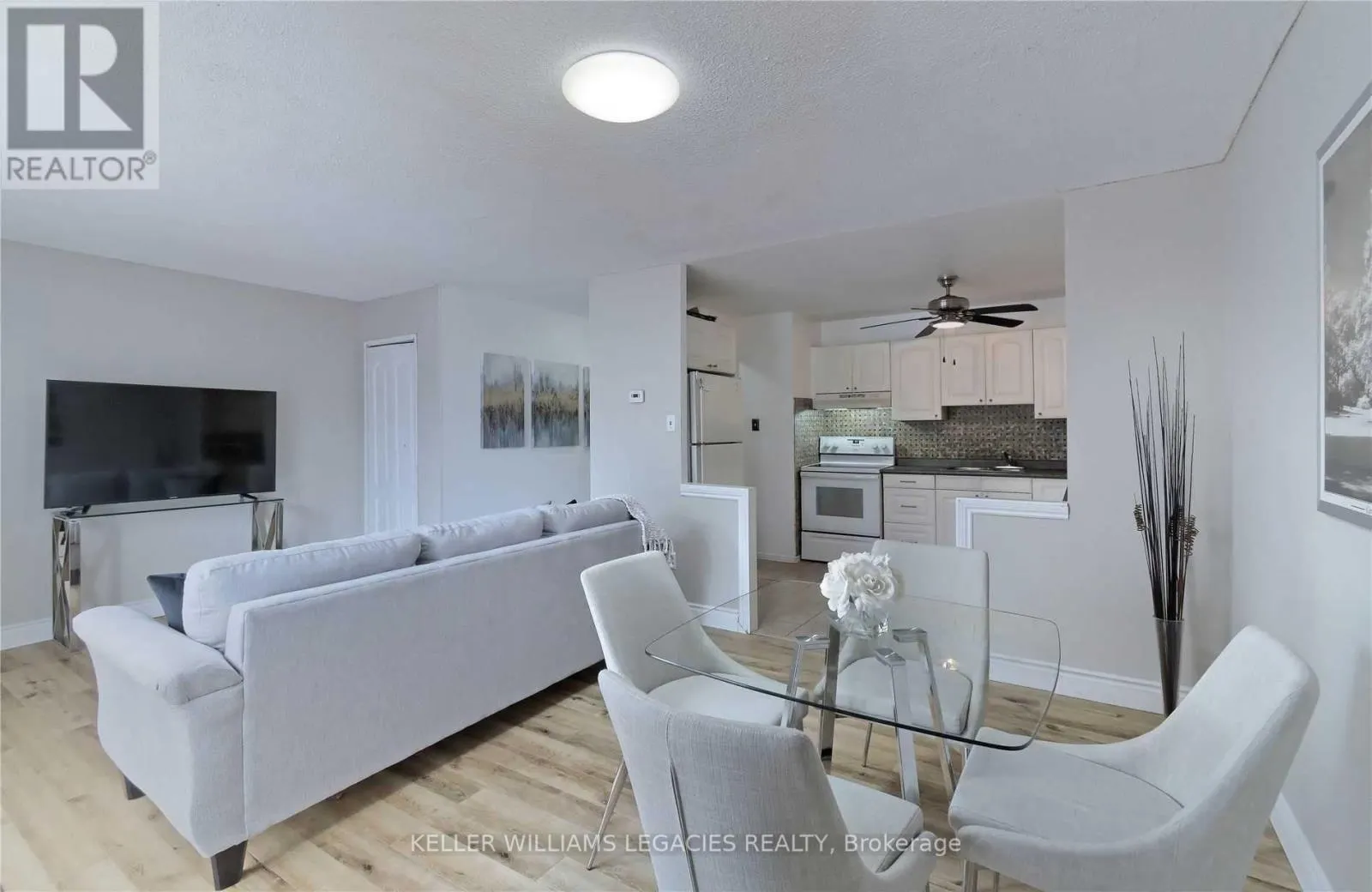 41 - 1016 FALGARWOOD DRIVE