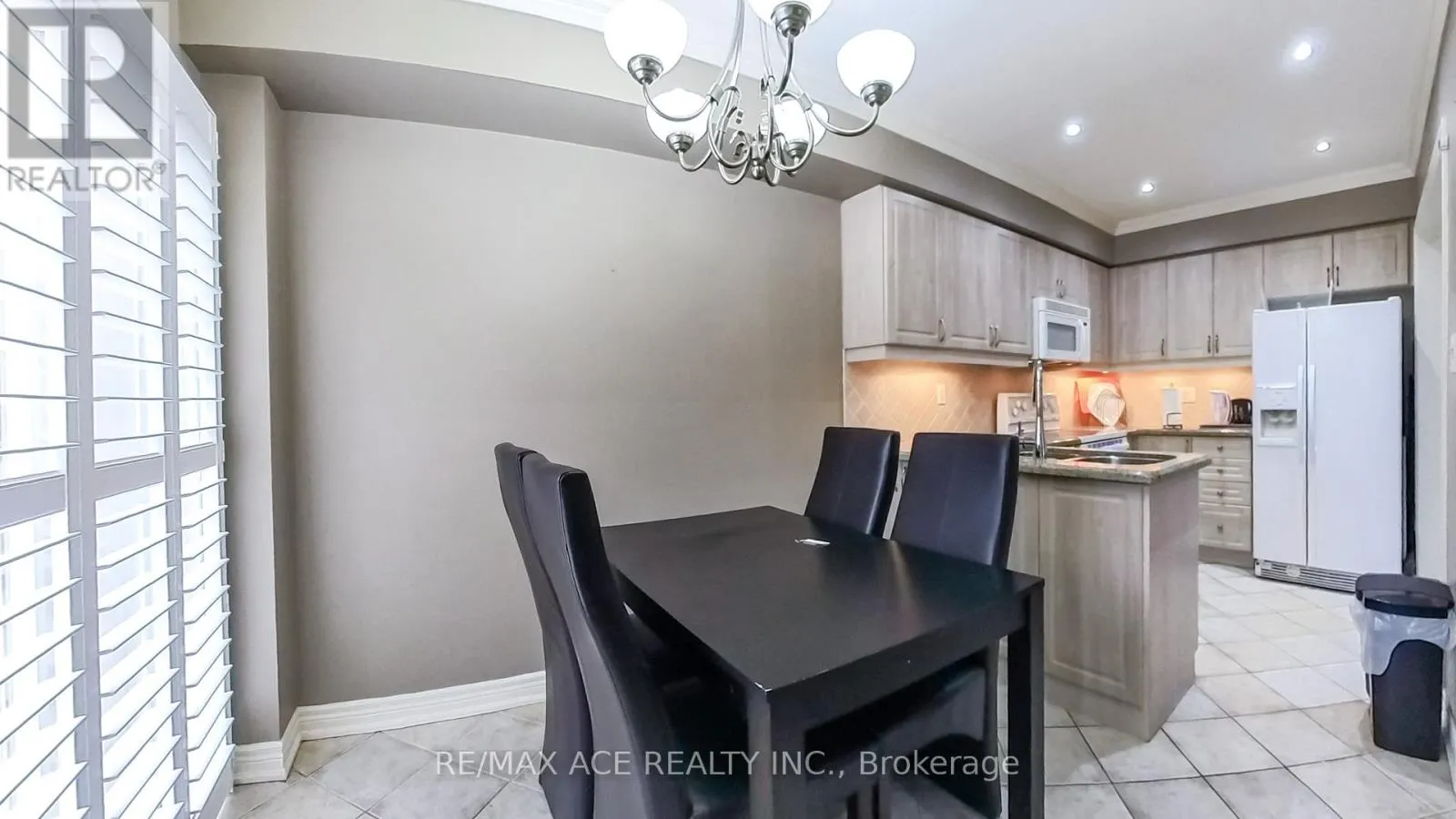 873 FABLE CRESCENT