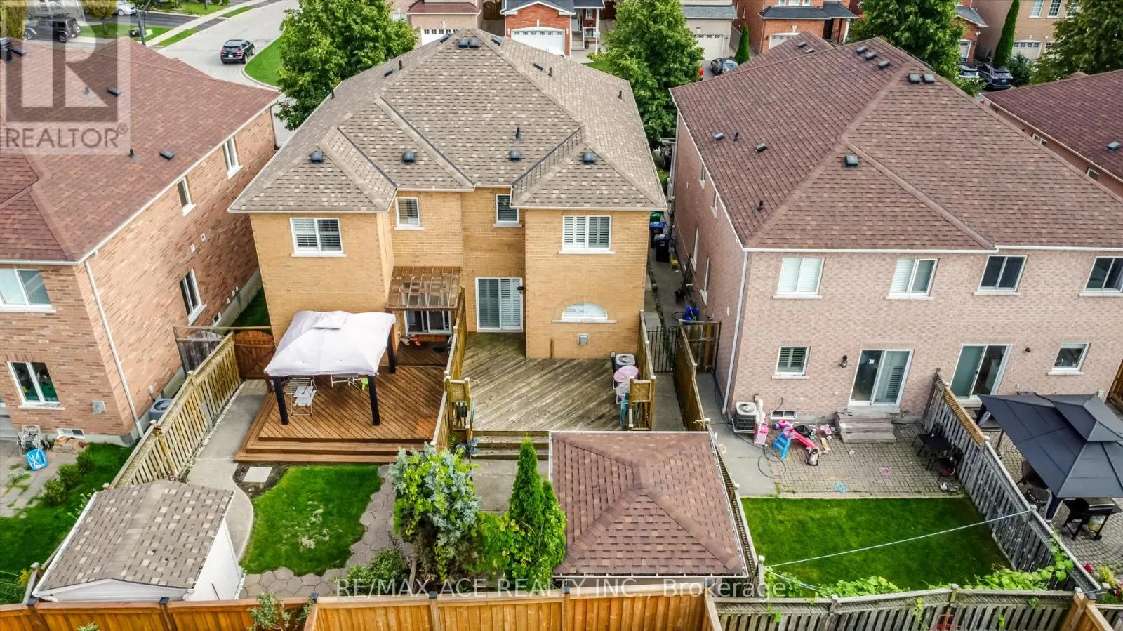 873 FABLE CRESCENT