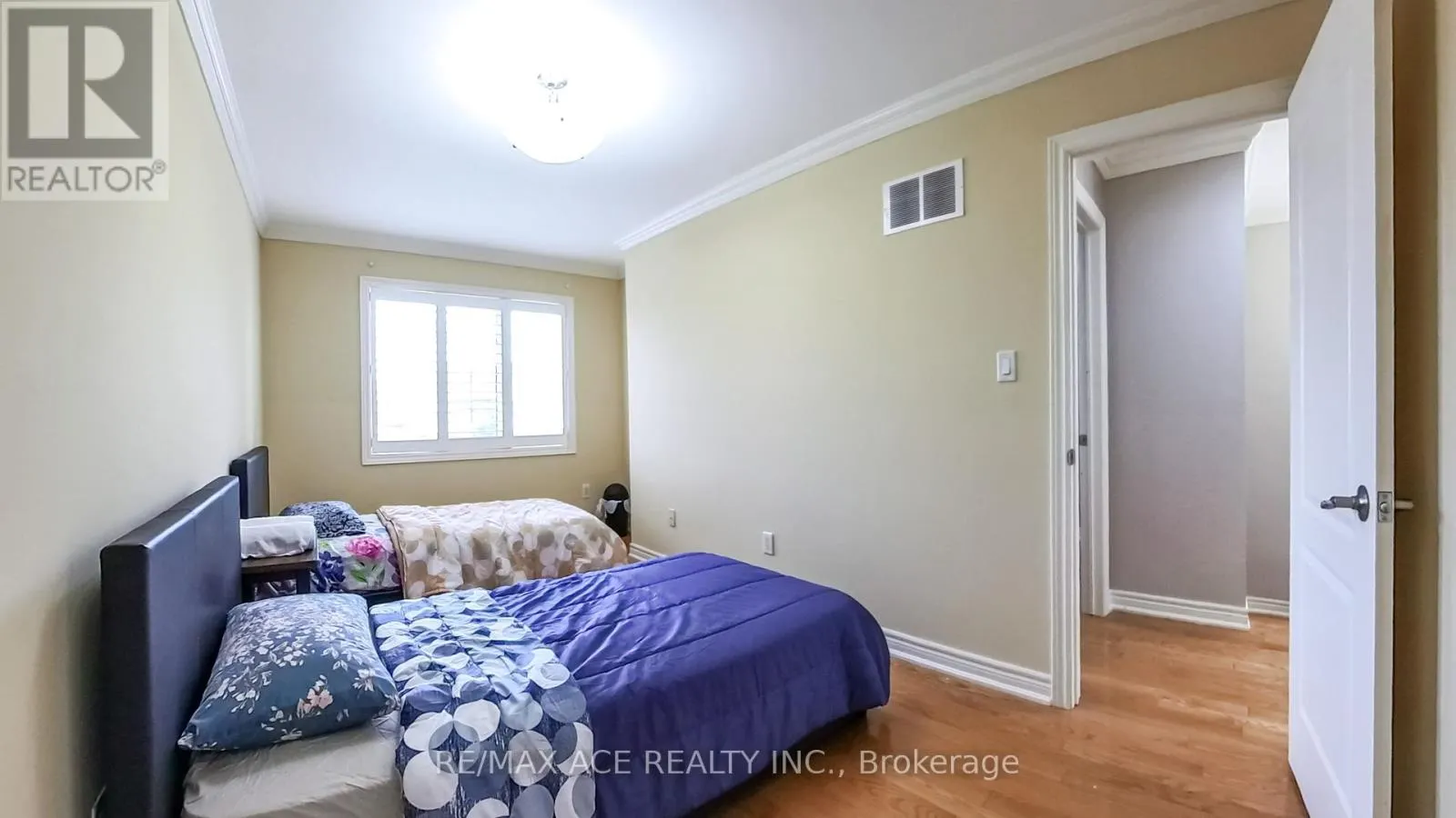 873 FABLE CRESCENT