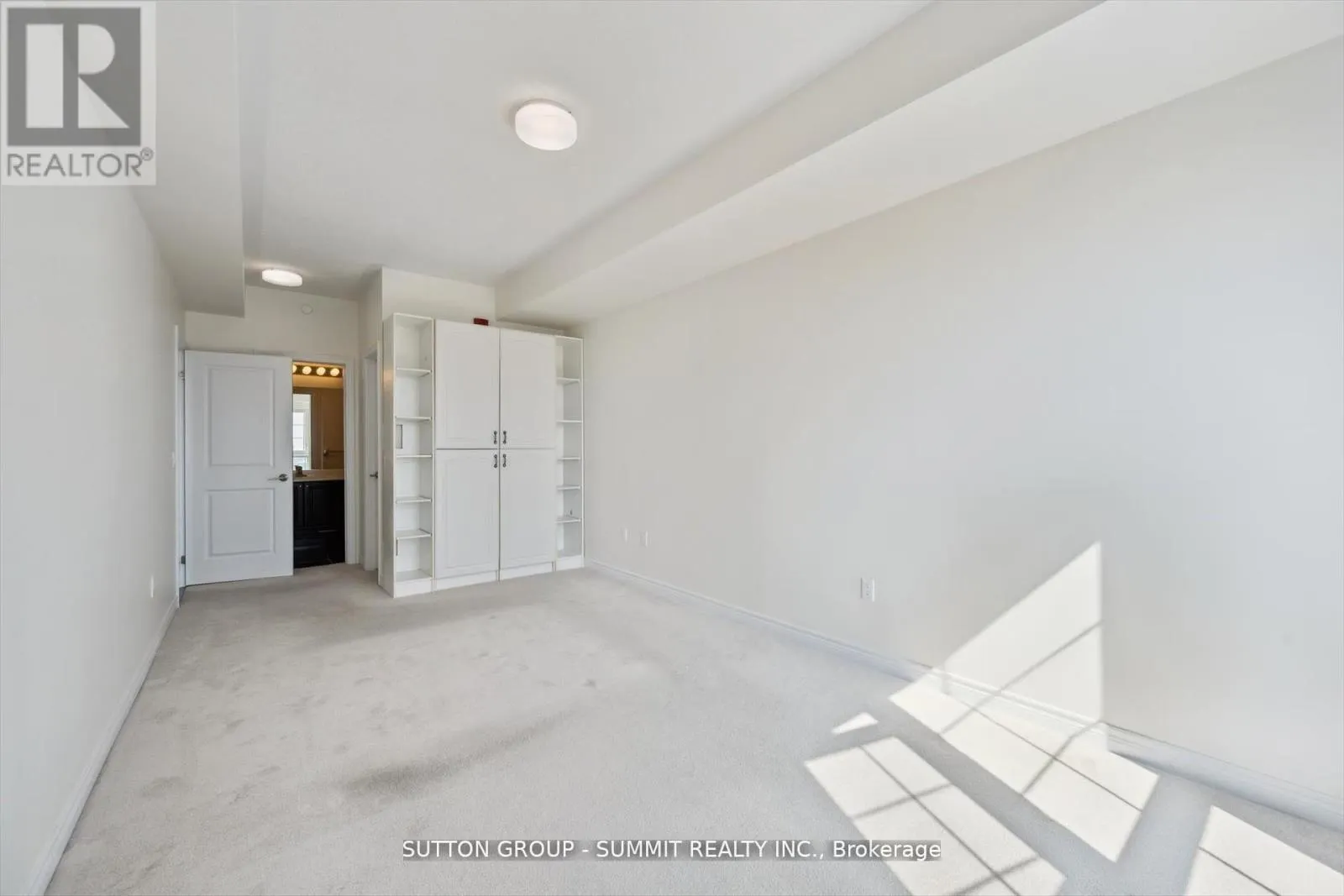433 - 216 OAK PARK BOULEVARD
