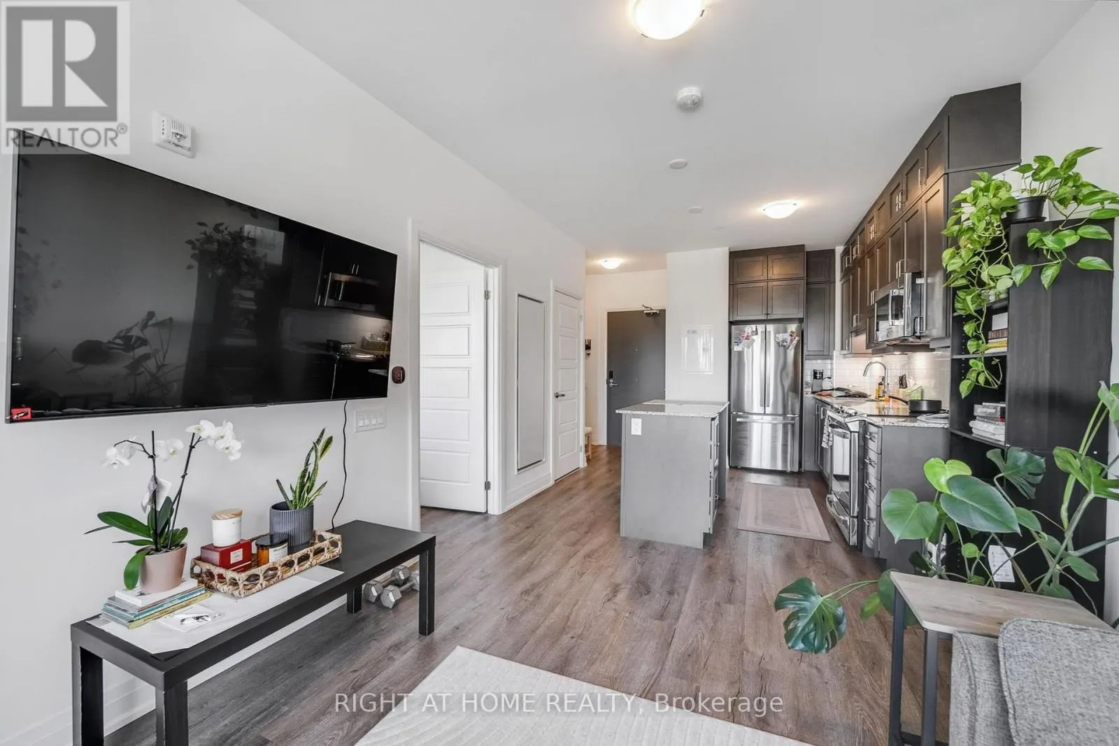 218 - 3265 CARDING MILL TRAIL