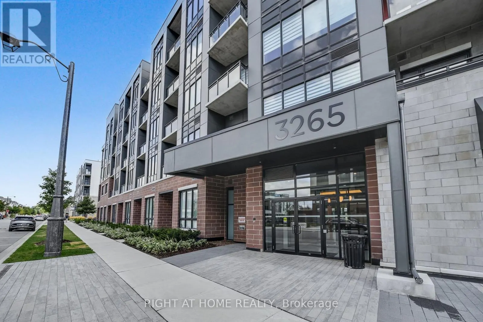 218 - 3265 CARDING MILL TRAIL