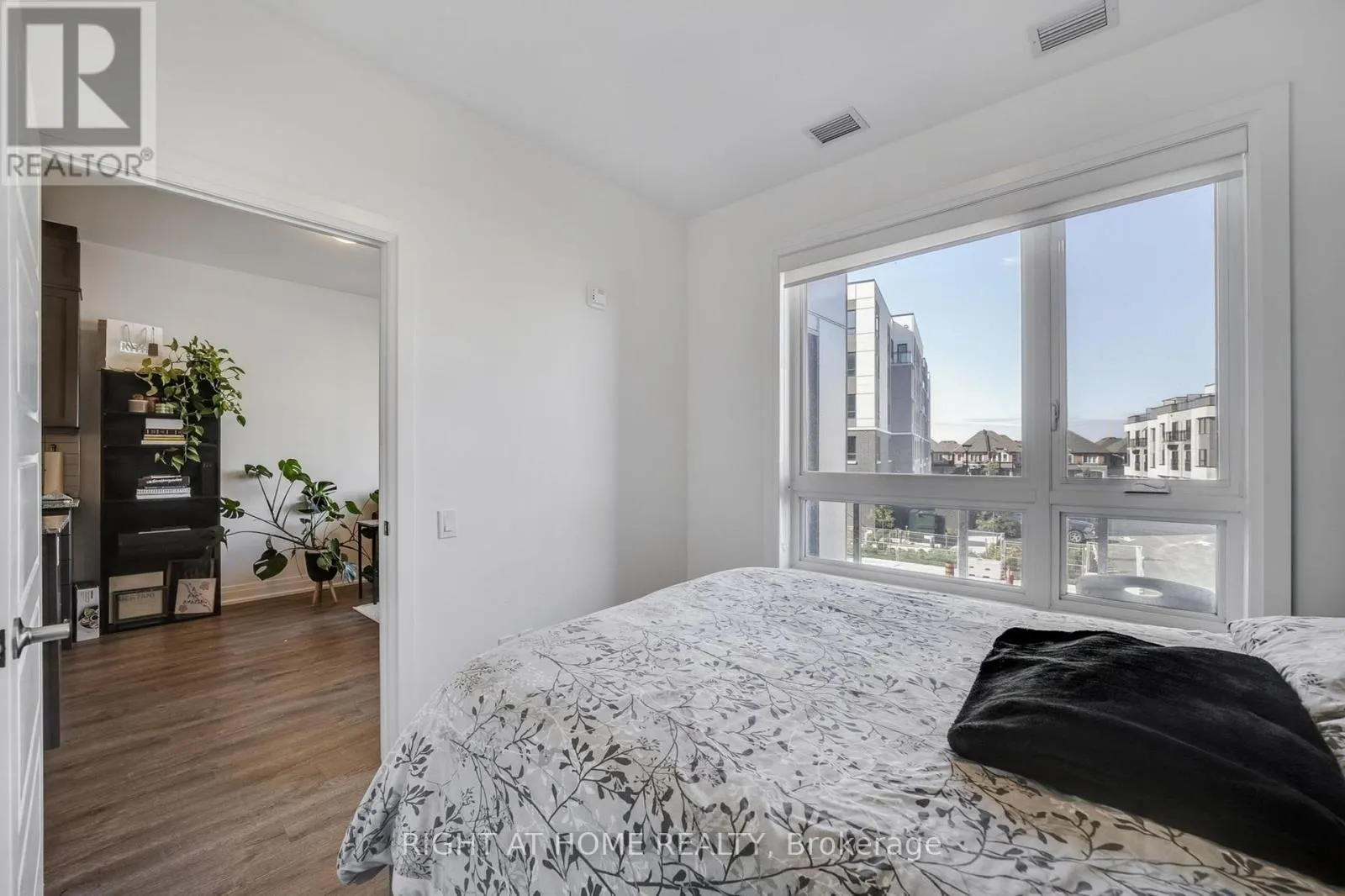 218 - 3265 CARDING MILL TRAIL