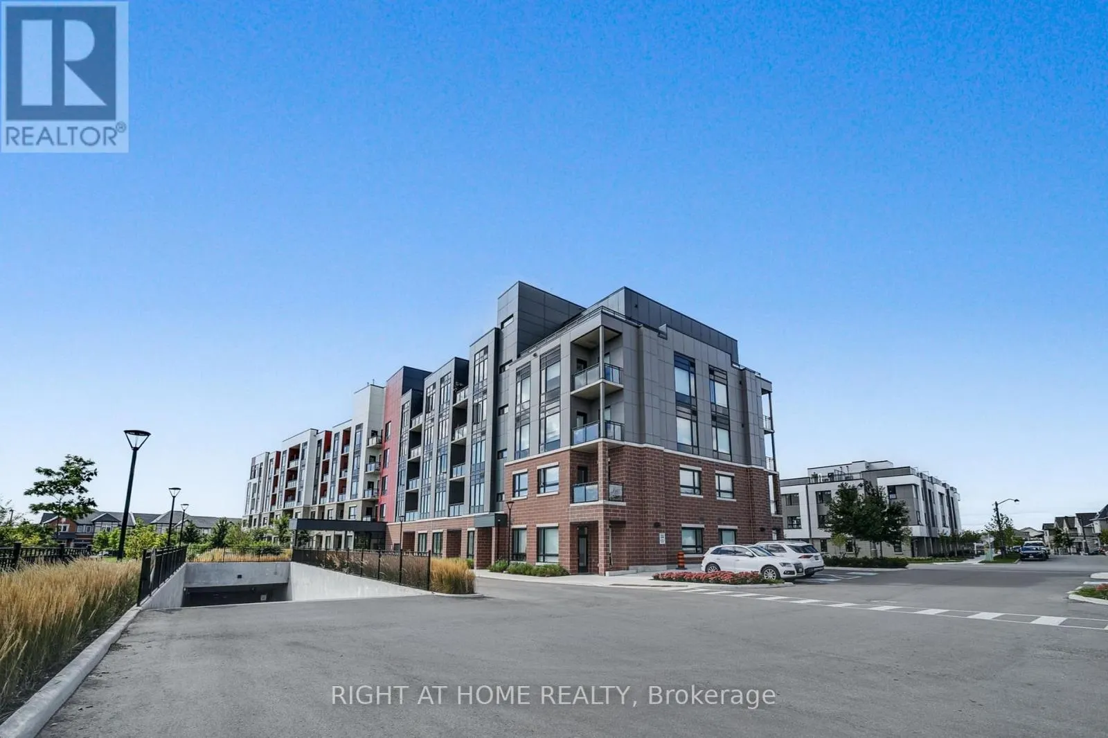218 - 3265 CARDING MILL TRAIL