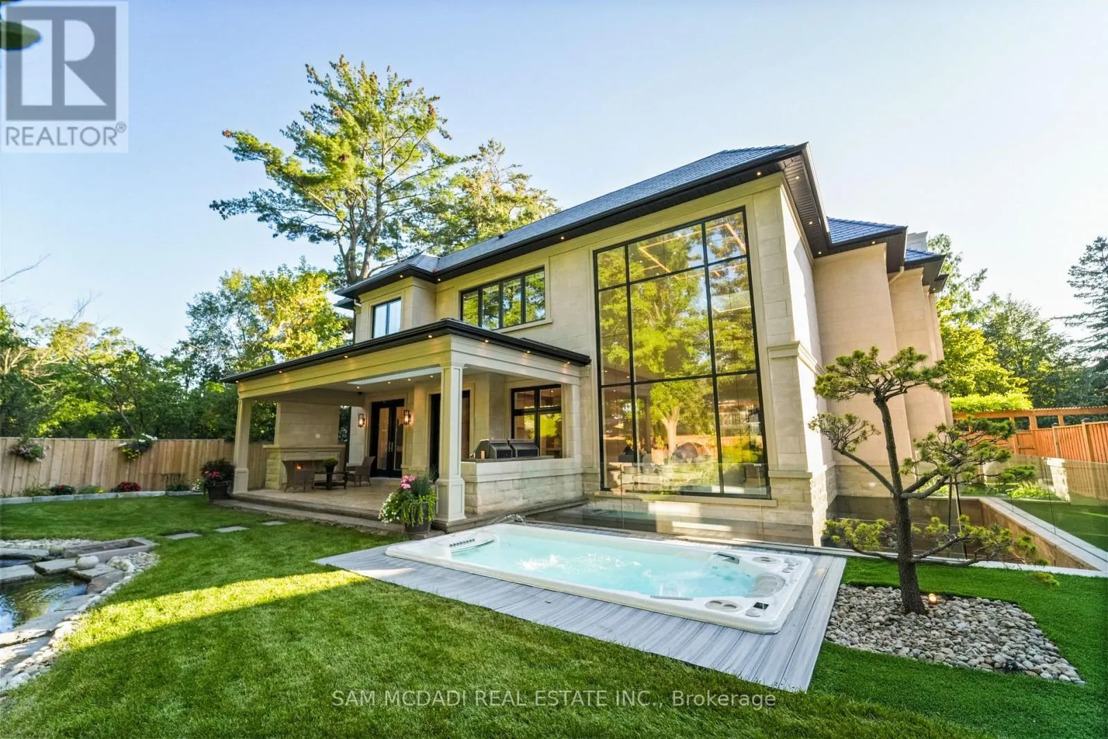 371 WILLIS DRIVE