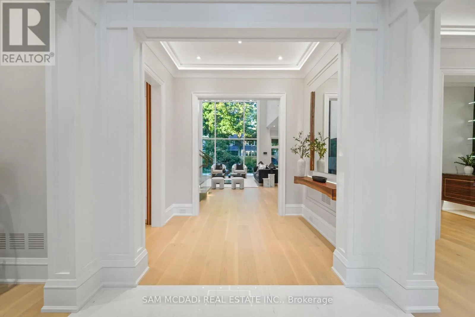 371 WILLIS DRIVE