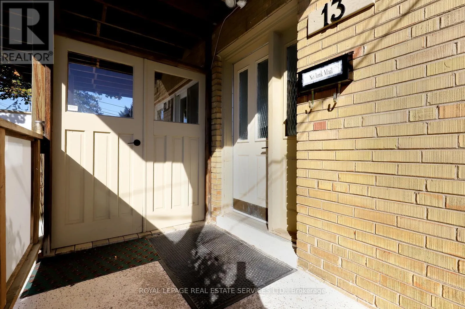 MAIN FLOOR - 13 BENSON AVENUE