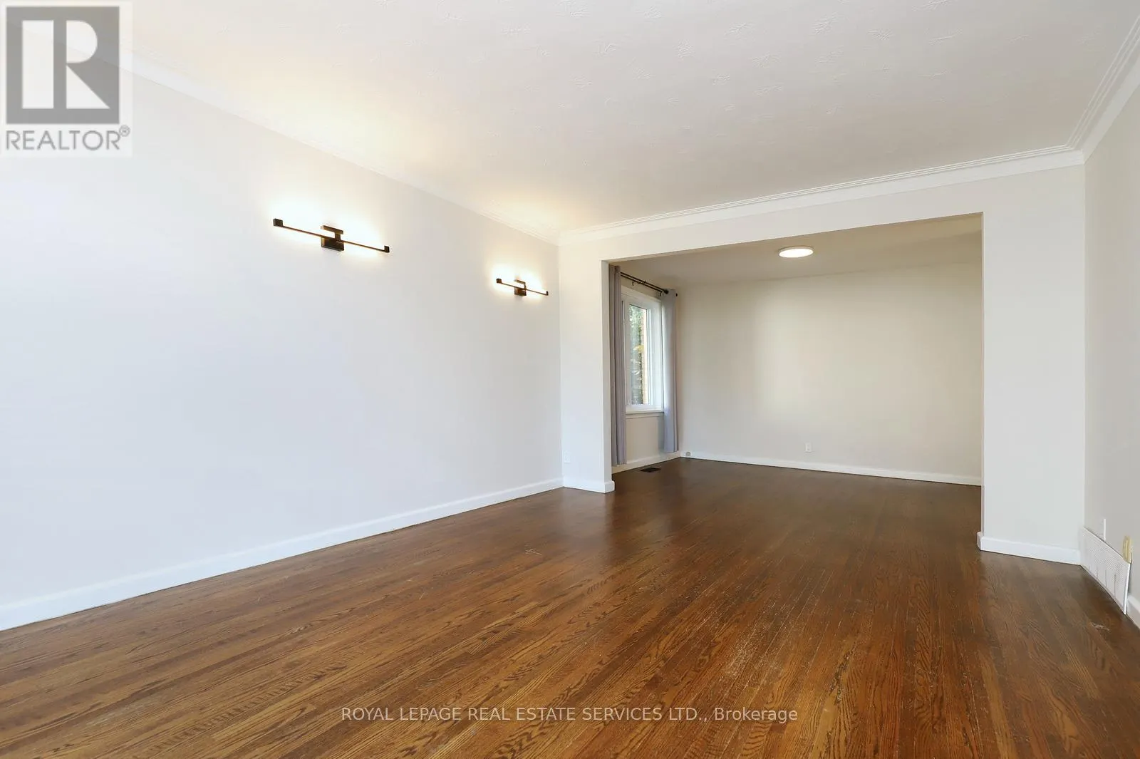 MAIN FLOOR - 13 BENSON AVENUE