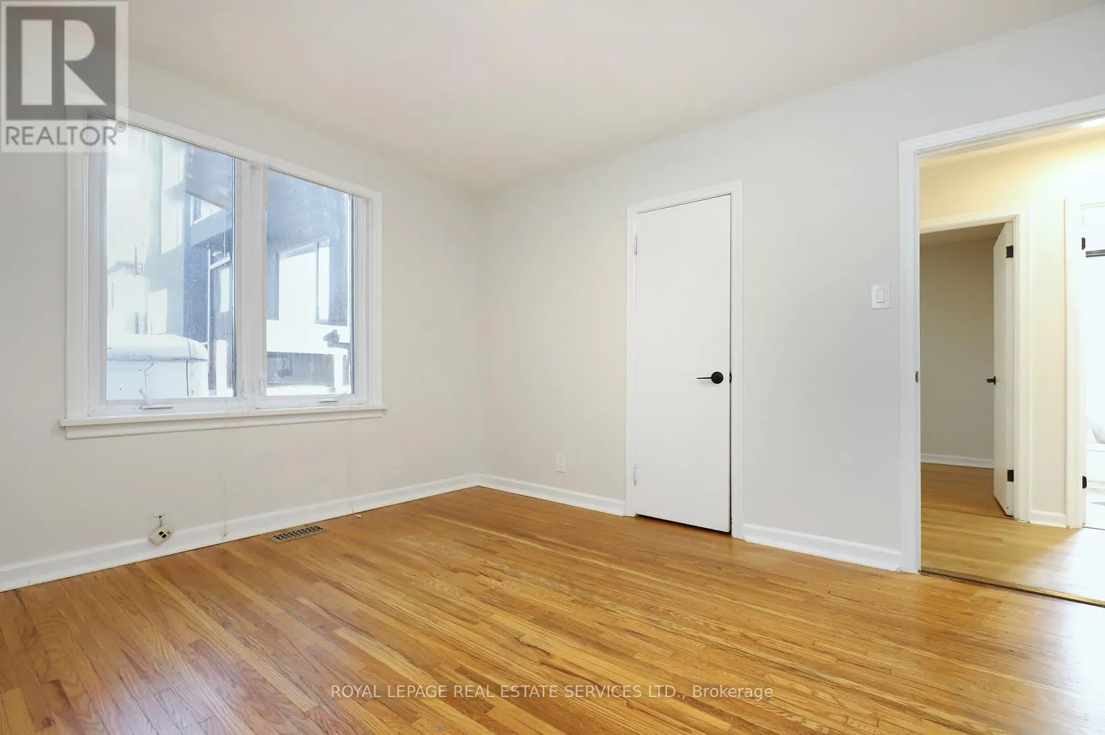 MAIN FLOOR - 13 BENSON AVENUE