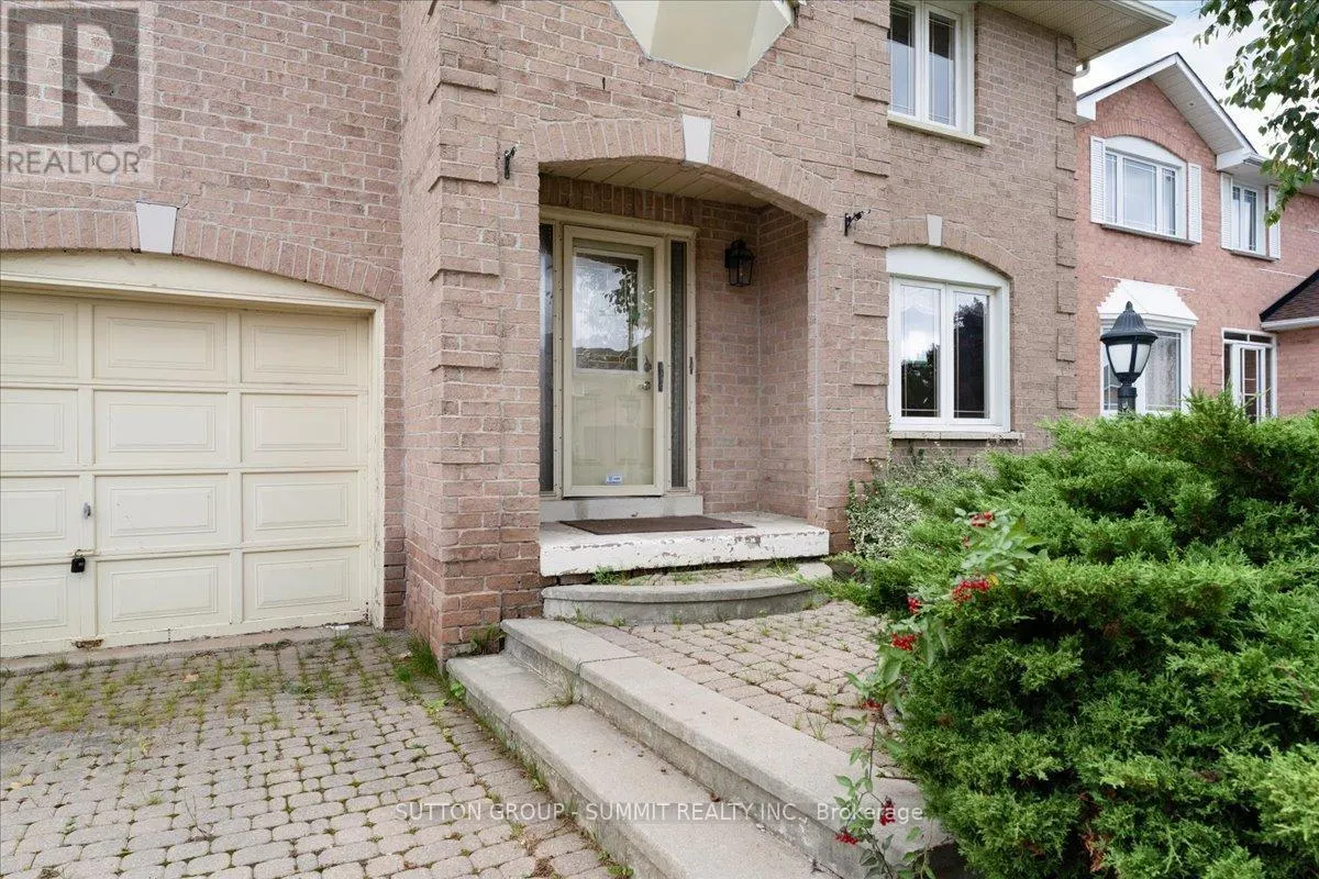 102 SUNFOREST DRIVE