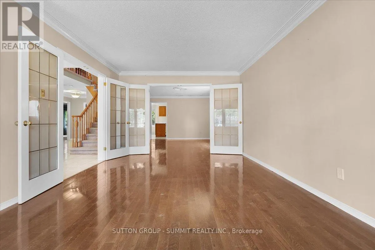 102 SUNFOREST DRIVE