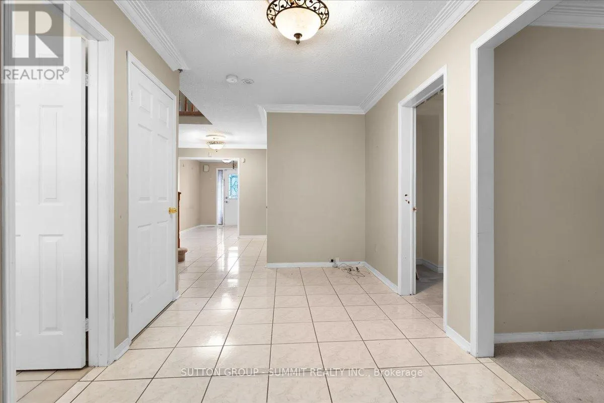 102 SUNFOREST DRIVE