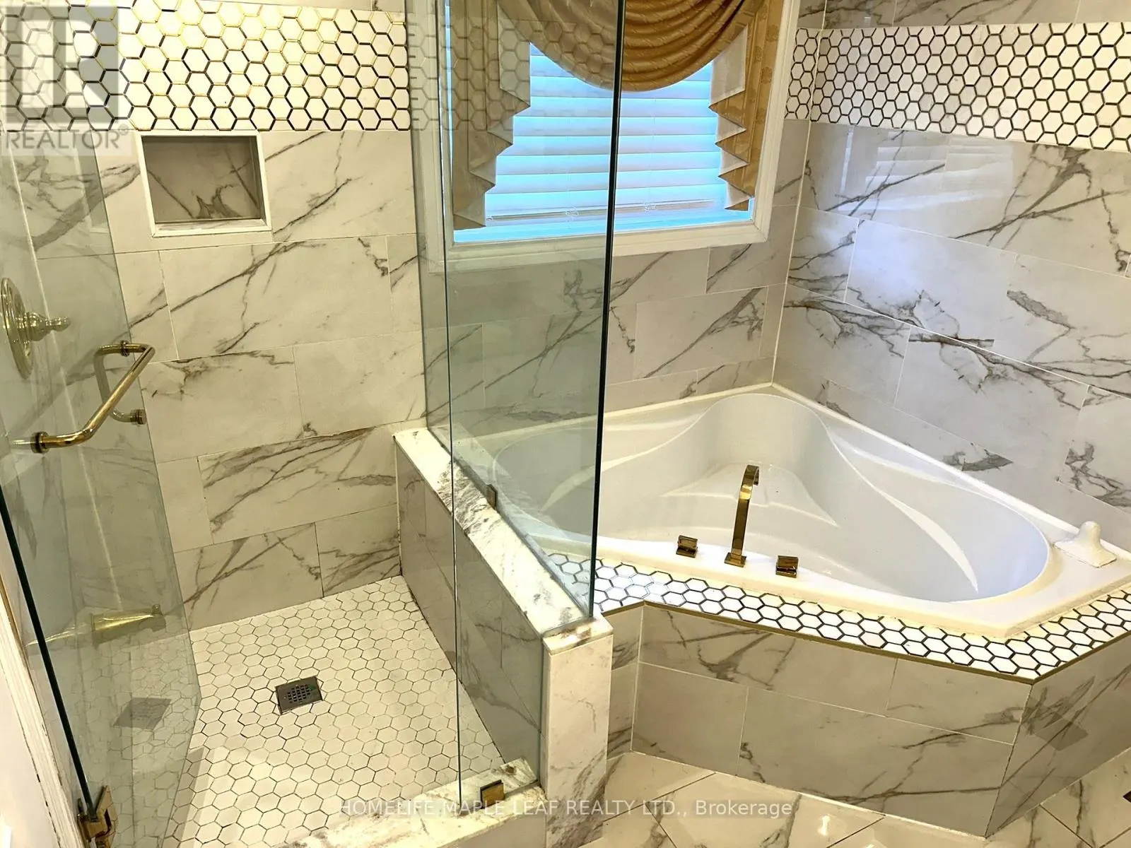 72 FOUR SEASONS CIRCLE