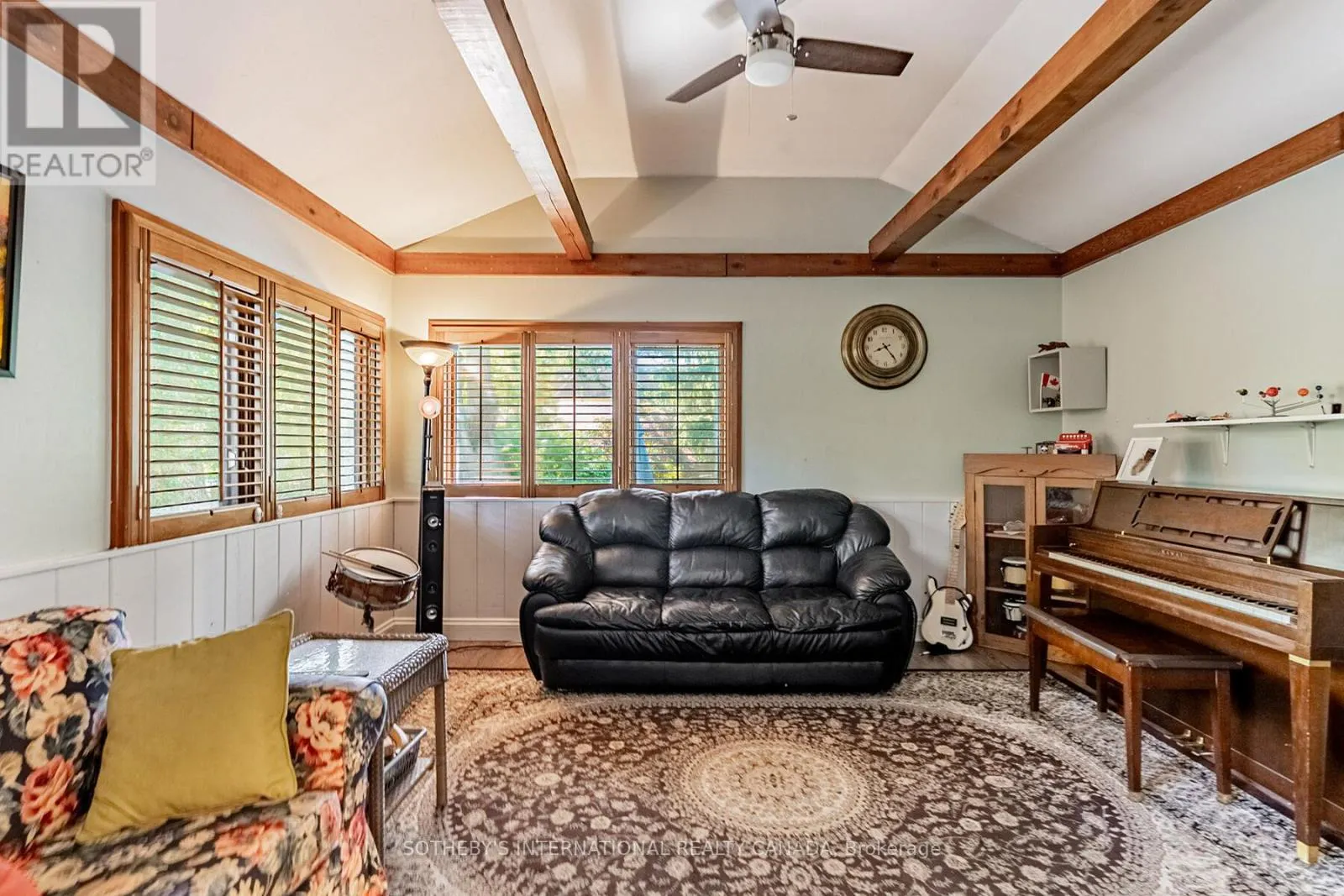 1218 LAKEBREEZE DRIVE