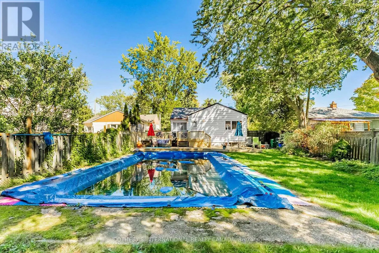 1218 LAKEBREEZE DRIVE