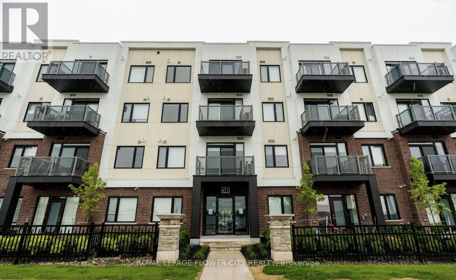 58 SKY HARBOUR DRIVE