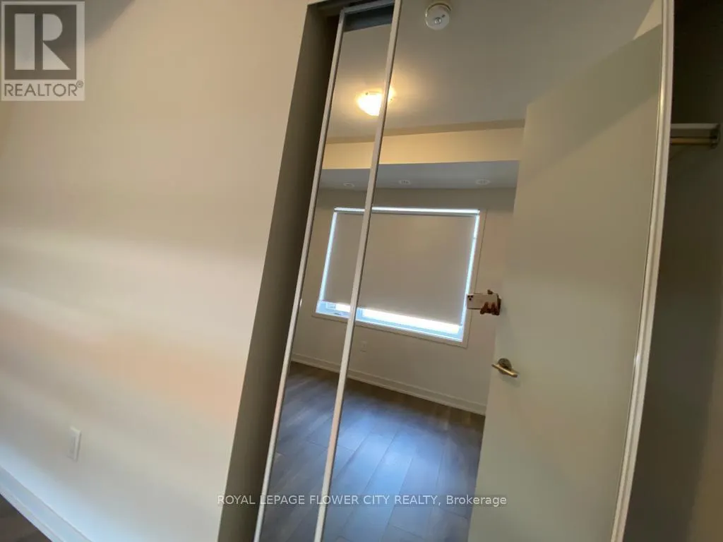 58 SKY HARBOUR DRIVE