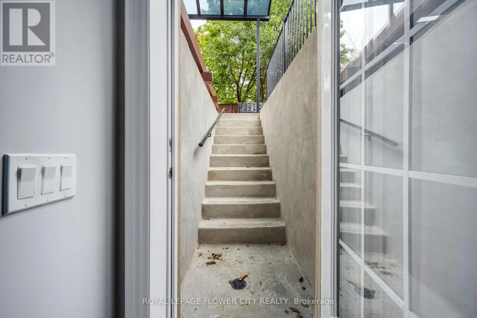 57 LETTY AVENUE