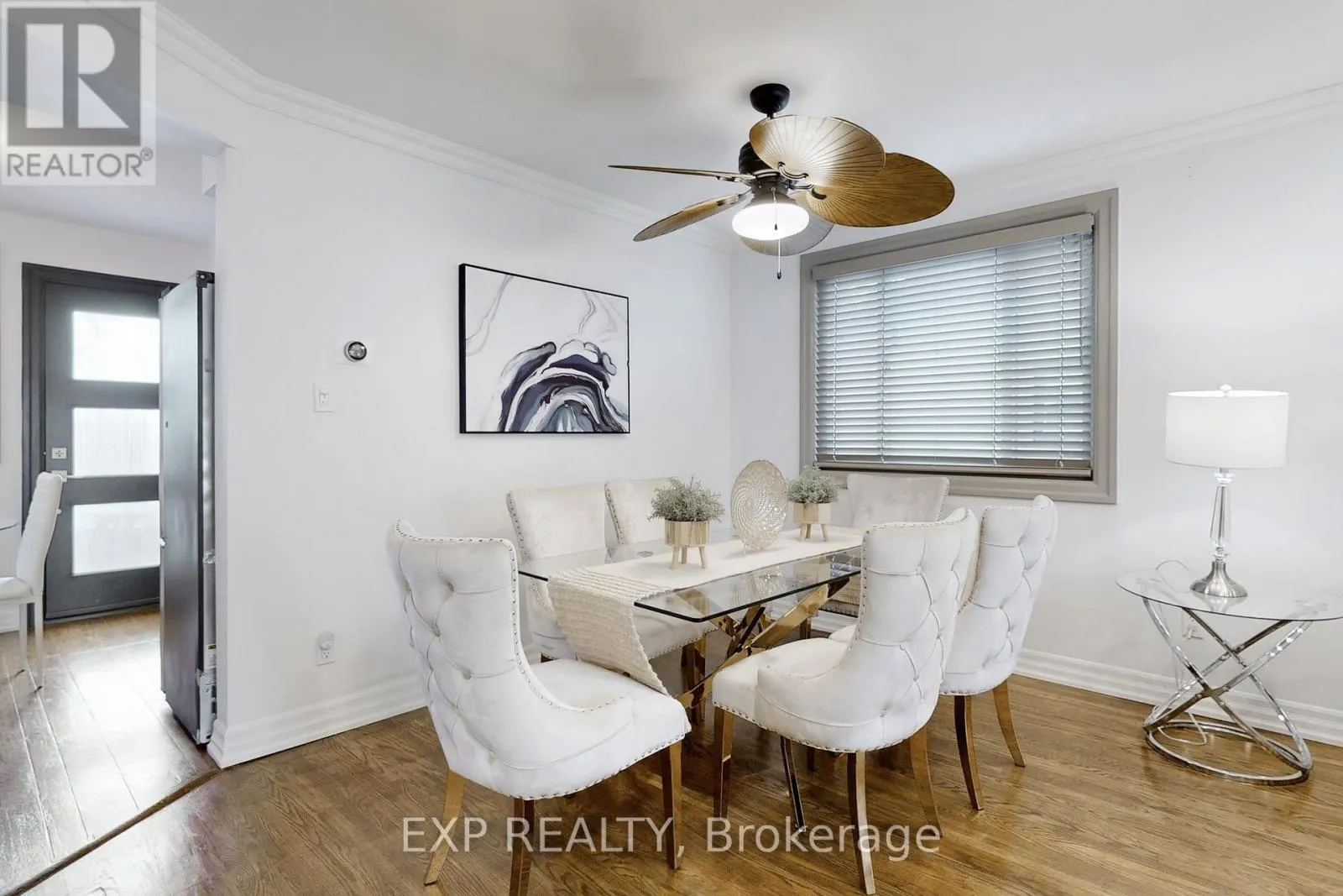5 LOCKTON CRESCENT