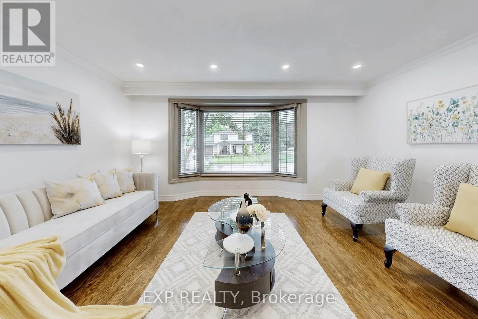 5 LOCKTON CRESCENT