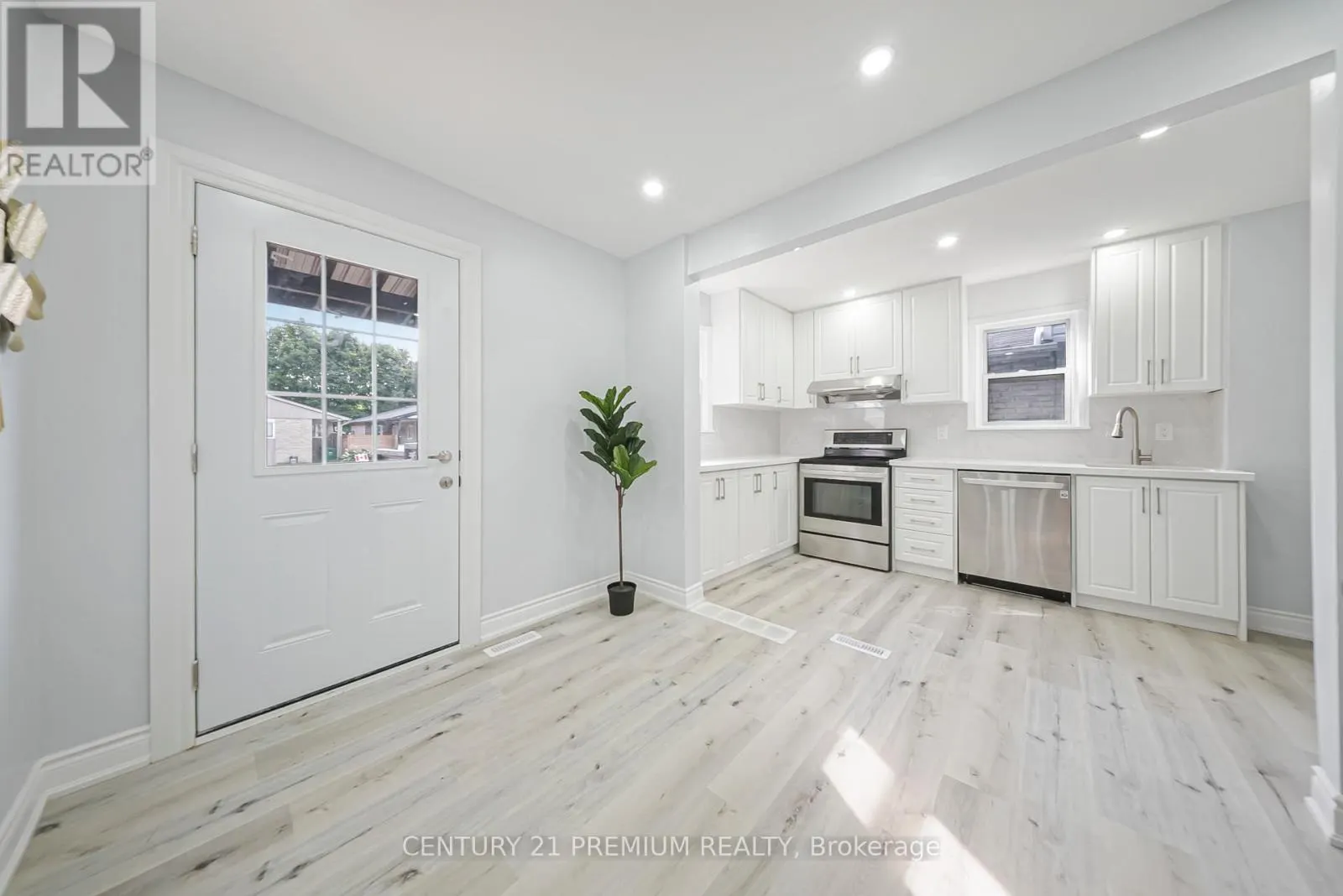 3 GARLAND COURT