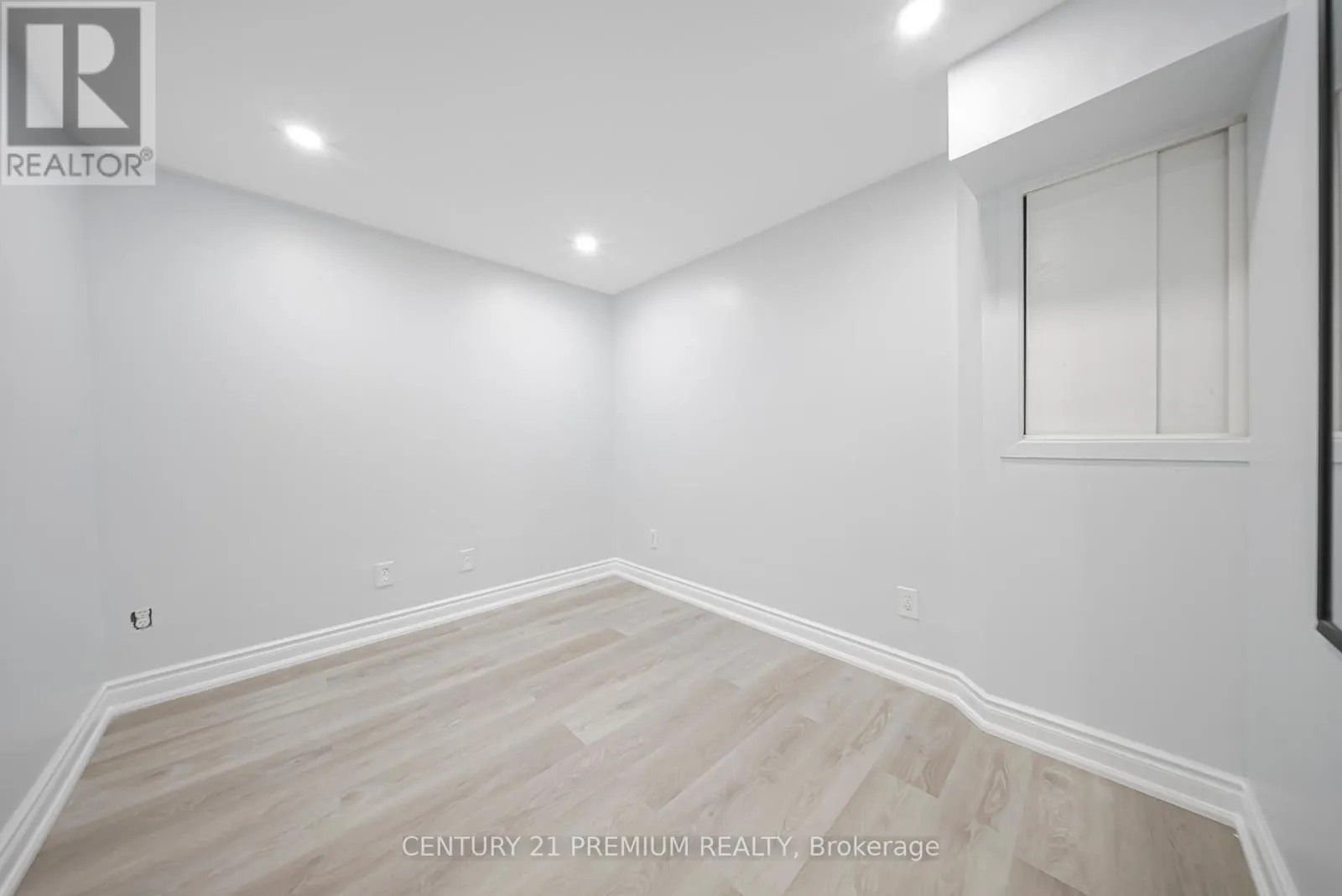 3 GARLAND COURT