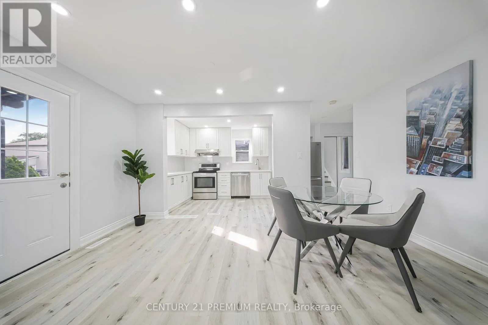 3 GARLAND COURT