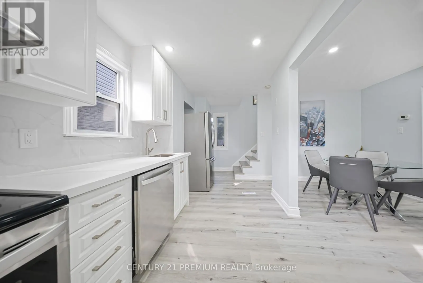 3 GARLAND COURT