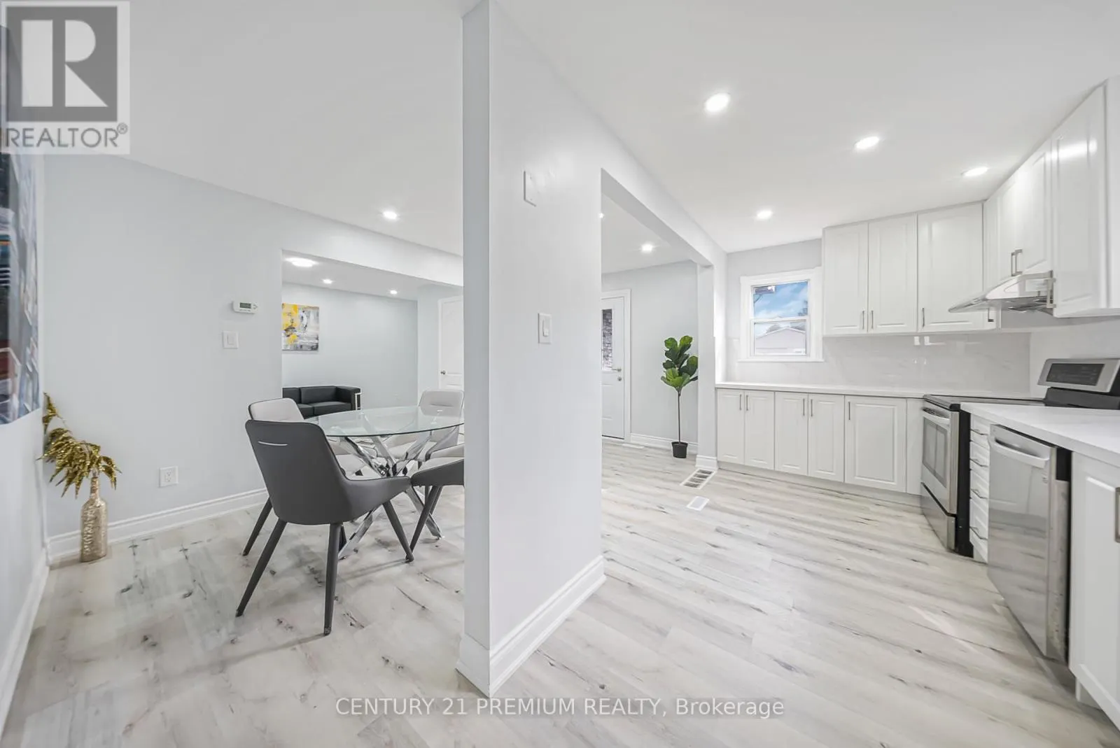 3 GARLAND COURT