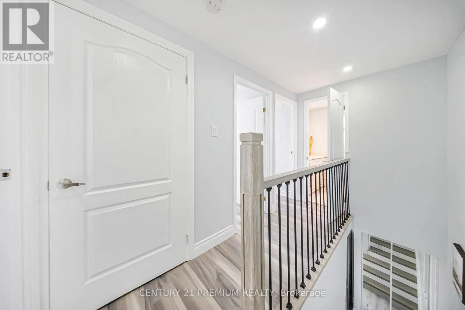3 GARLAND COURT