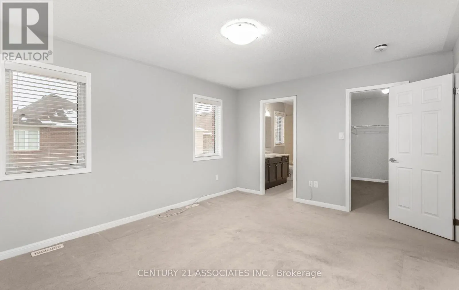 261 GLEAVE ( UPPER LEVEL) TERRACE