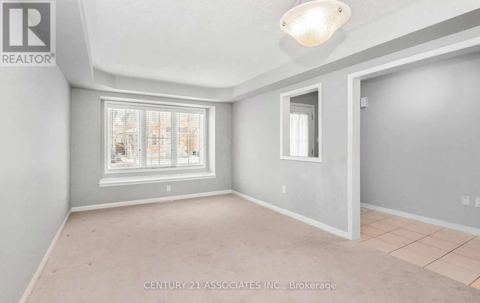 261 GLEAVE ( UPPER LEVEL) TERRACE