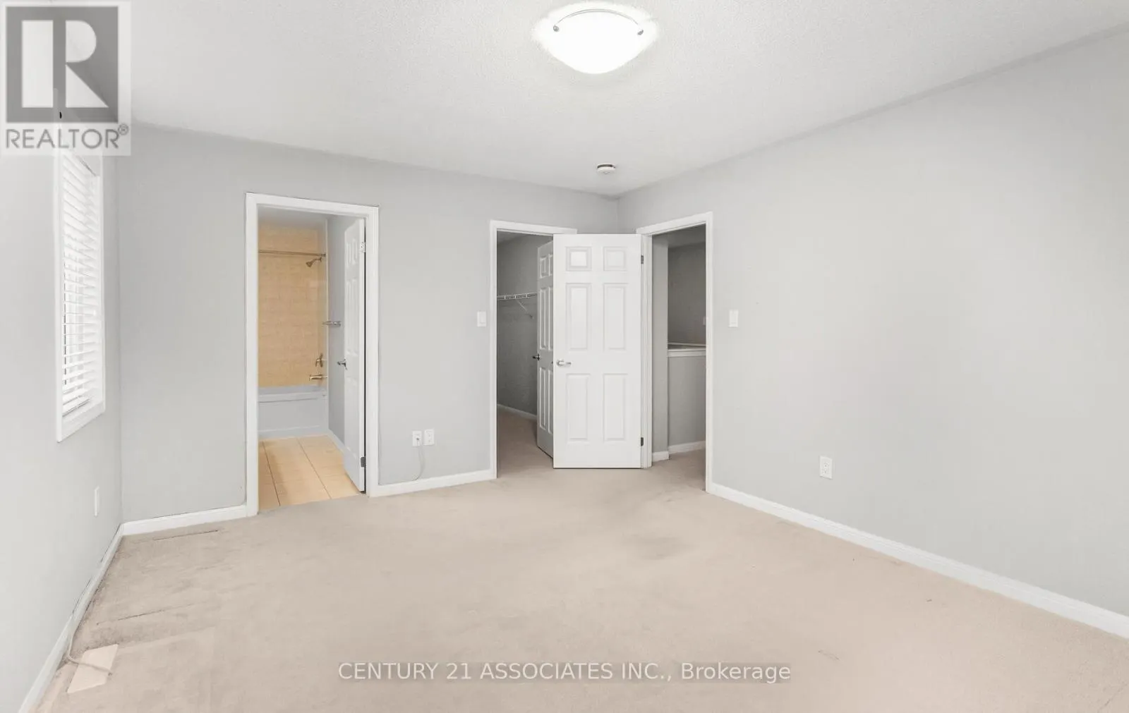 261 GLEAVE ( UPPER LEVEL) TERRACE