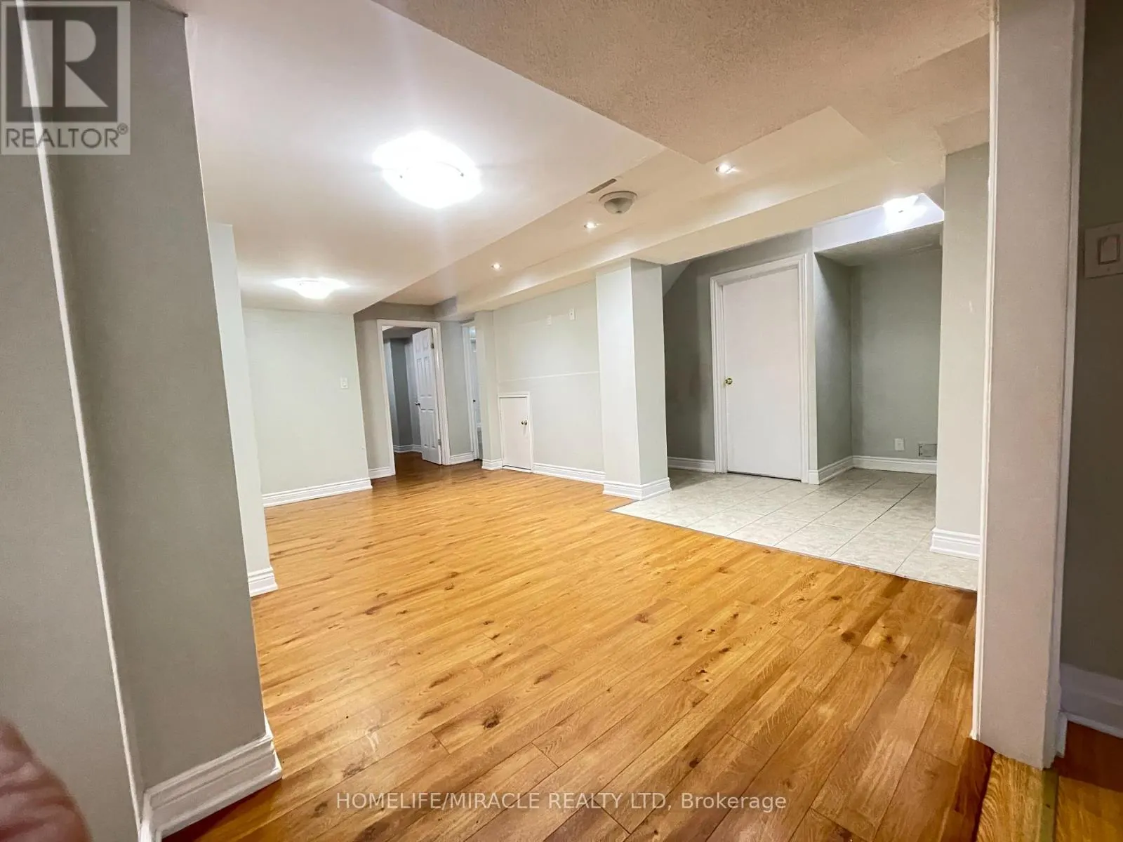 28 WHITWELL DRIVE