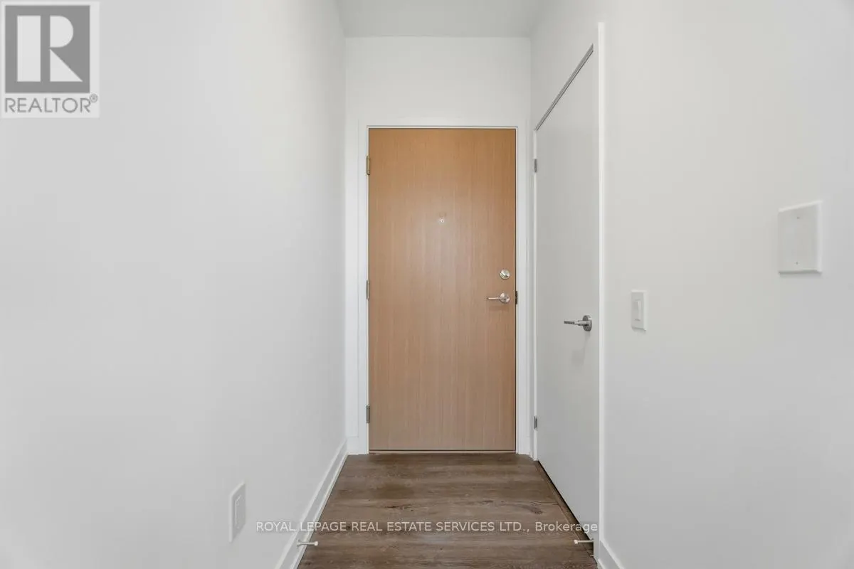 502 - 395 SQUARE ONE DRIVE