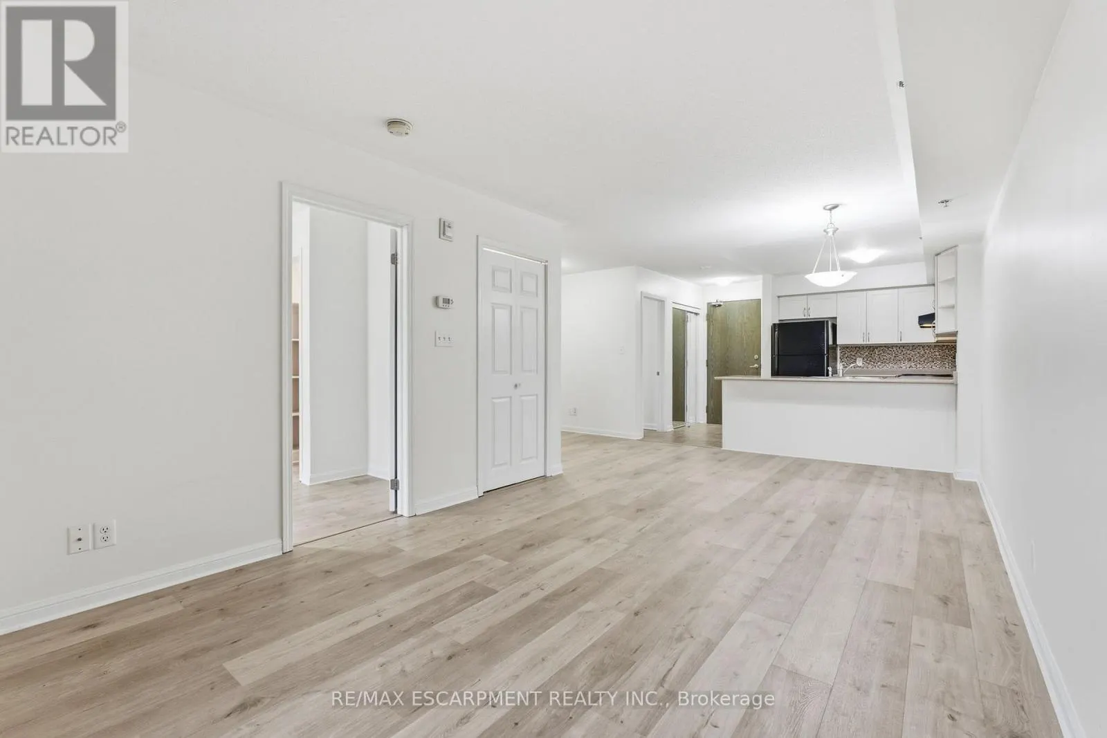 427 - 3060 ROTARY WAY