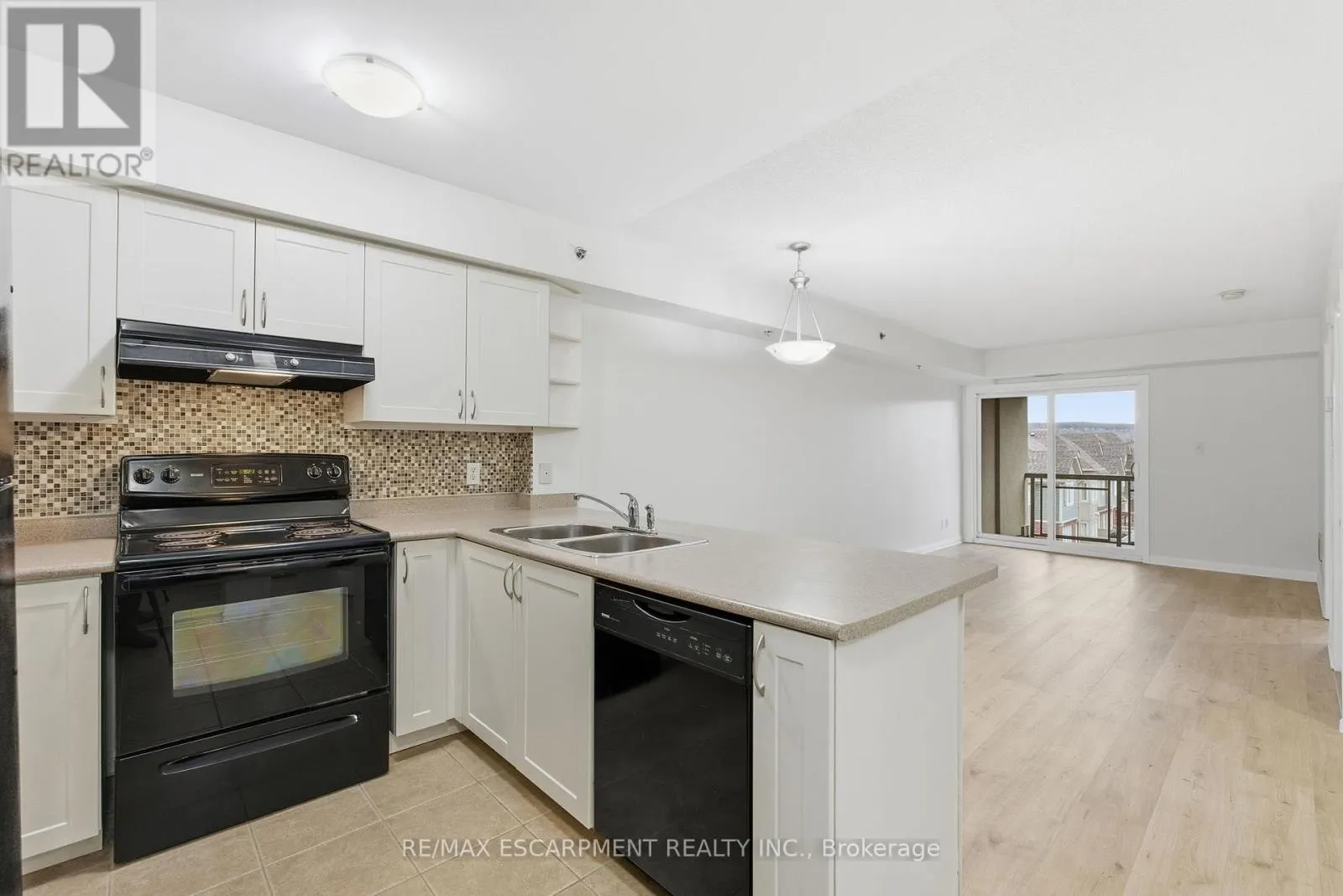 427 - 3060 ROTARY WAY