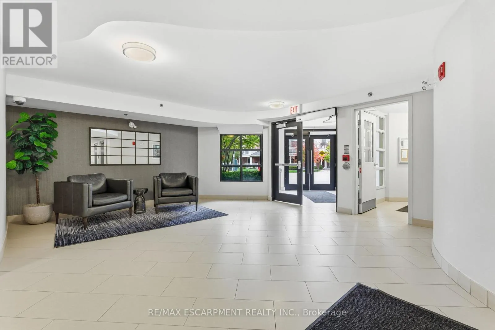 427 - 3060 ROTARY WAY