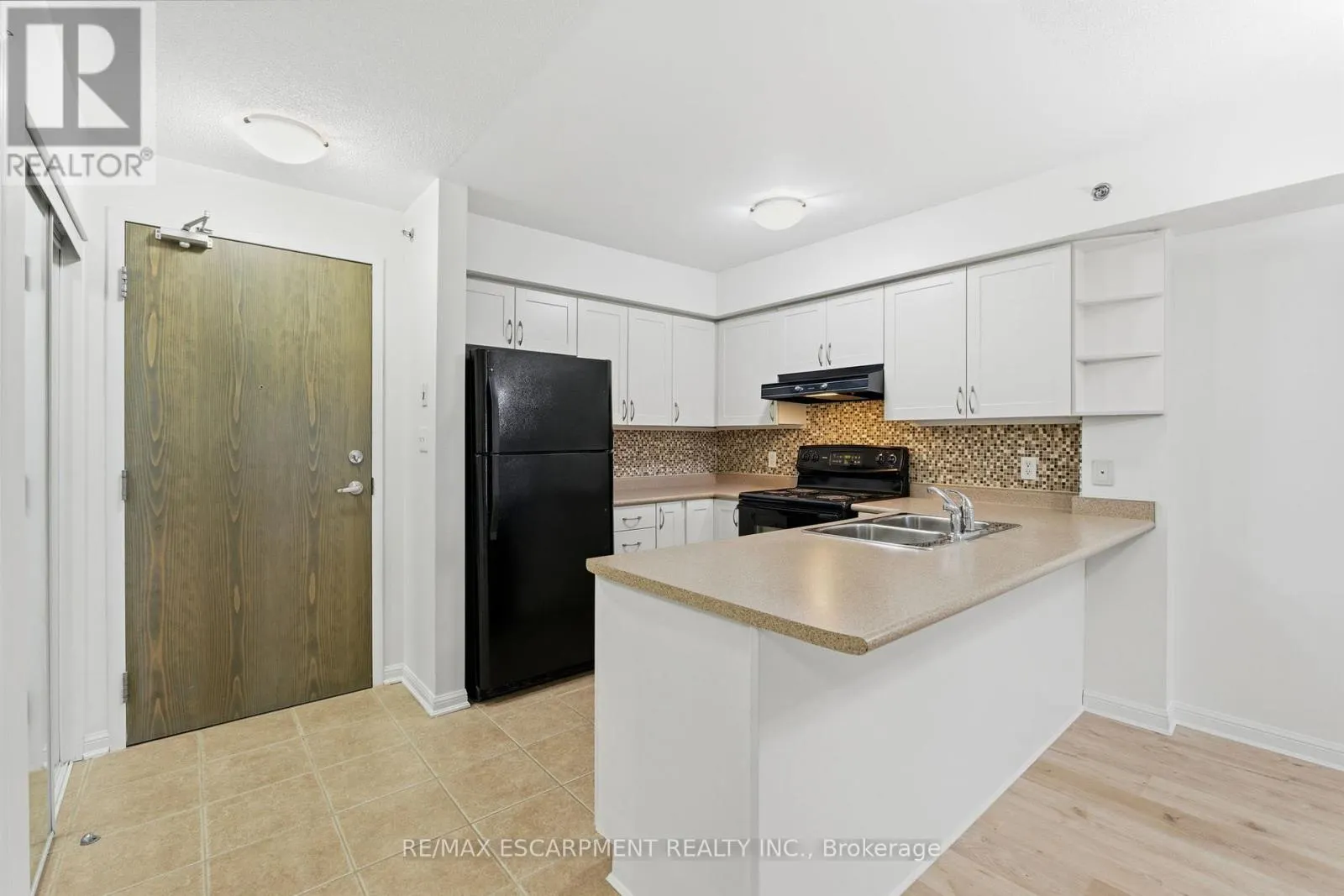 427 - 3060 ROTARY WAY