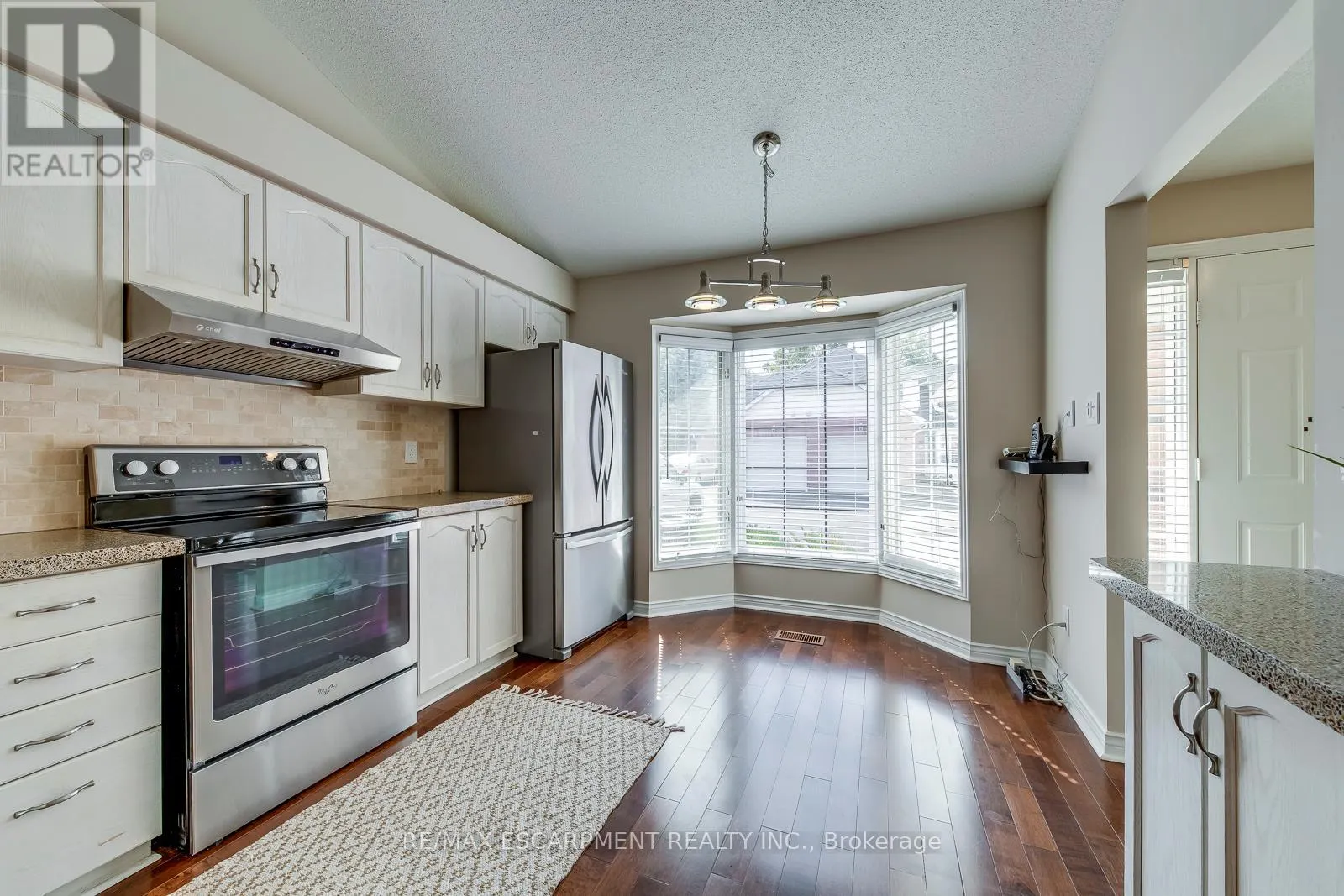 15 - 2435 WOODWARD AVENUE
