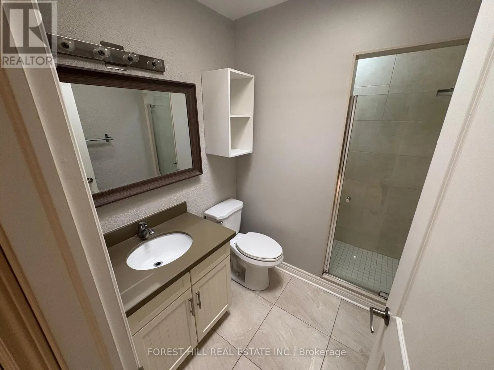 2 - 341 LAKESHORE ROAD E