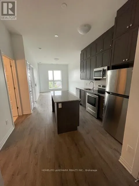 411 - 95 DUNDAS STREET S